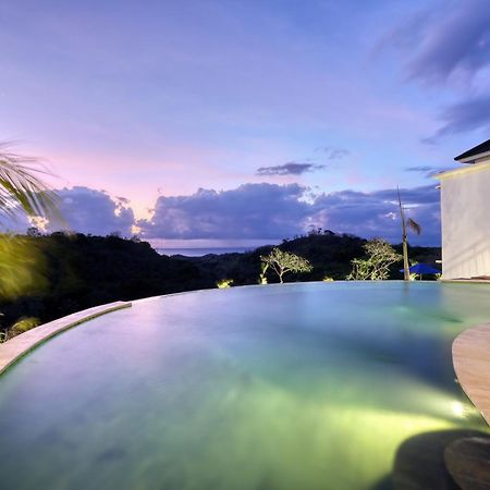 Kelingking Parama Resort Batumadeg Buitenkant foto