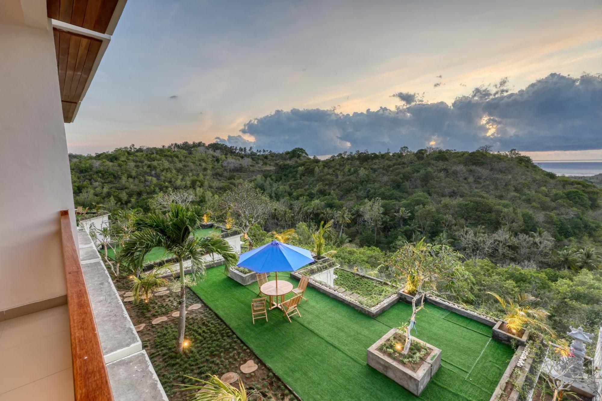 Kelingking Parama Resort Batumadeg Buitenkant foto