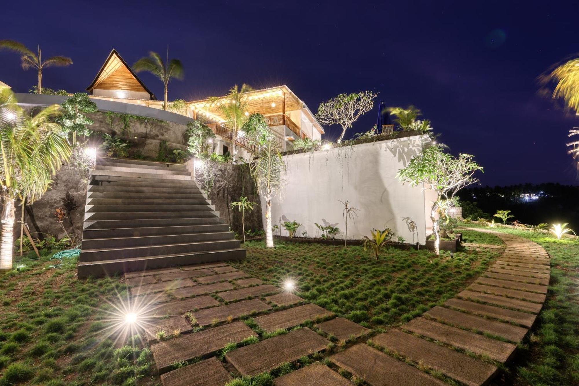 Kelingking Parama Resort Batumadeg Buitenkant foto