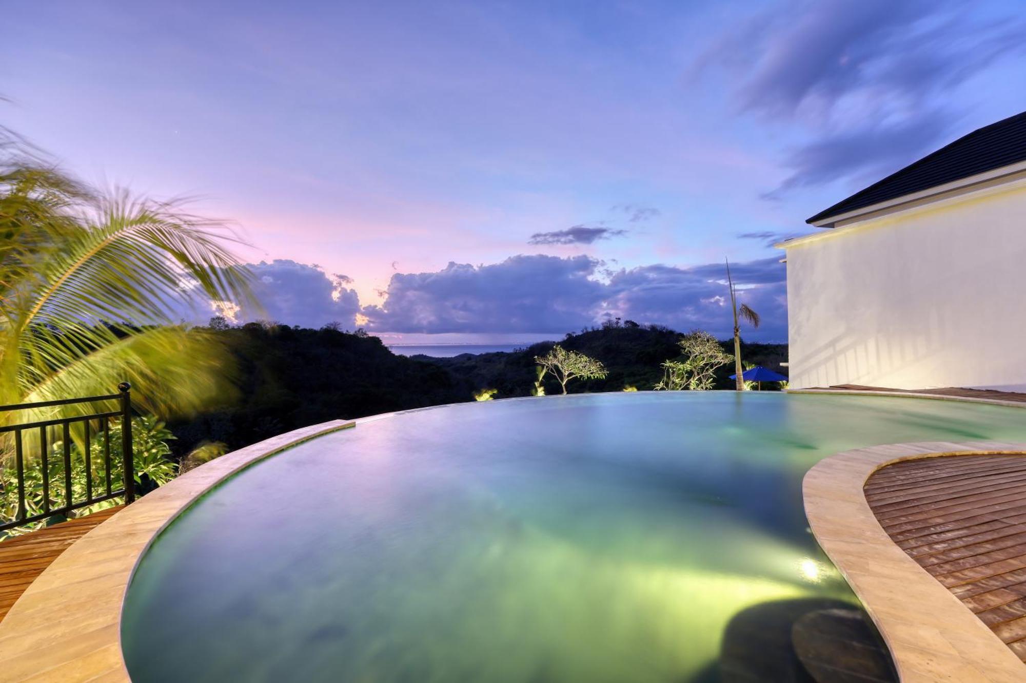 Kelingking Parama Resort Batumadeg Buitenkant foto