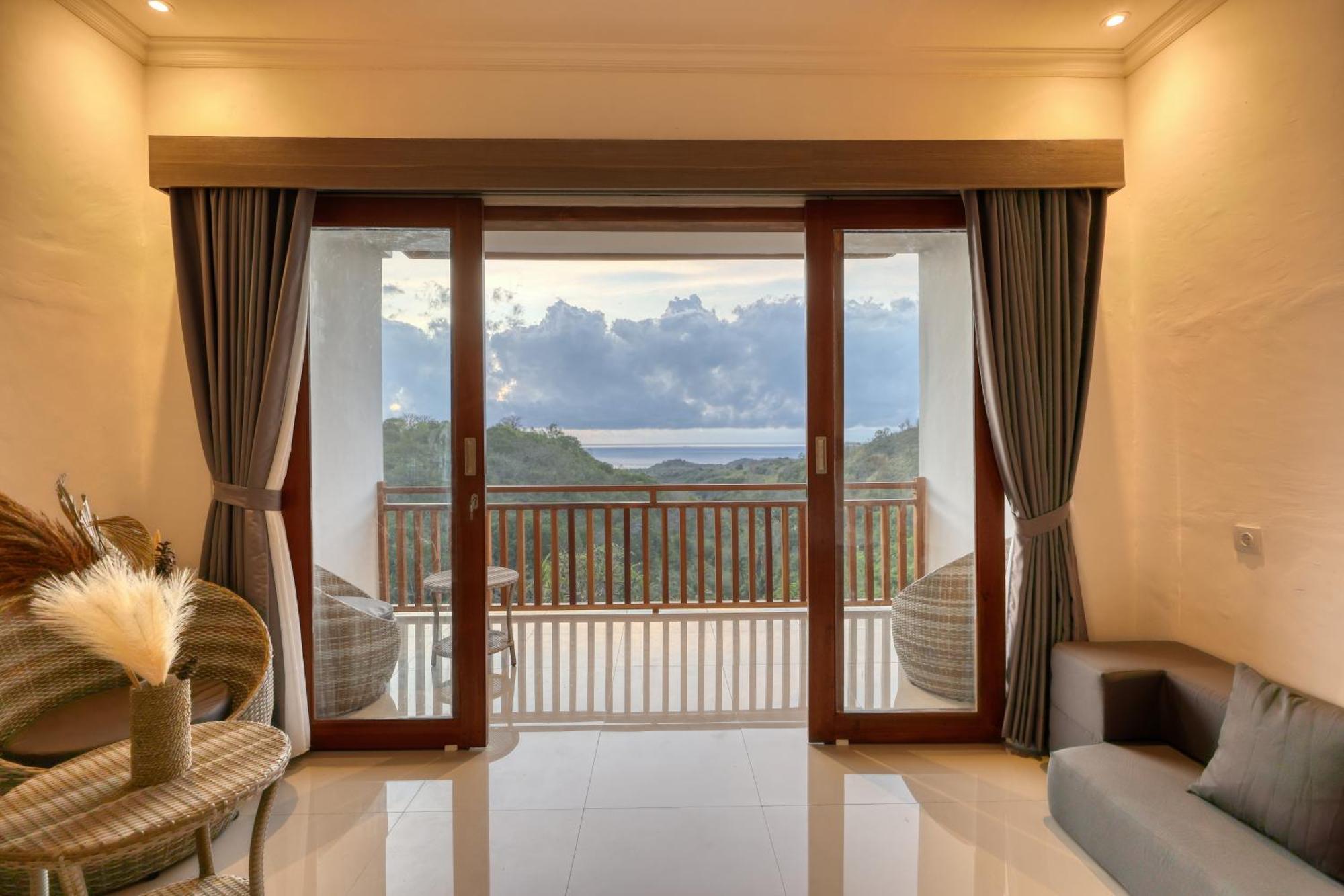 Kelingking Parama Resort Batumadeg Buitenkant foto