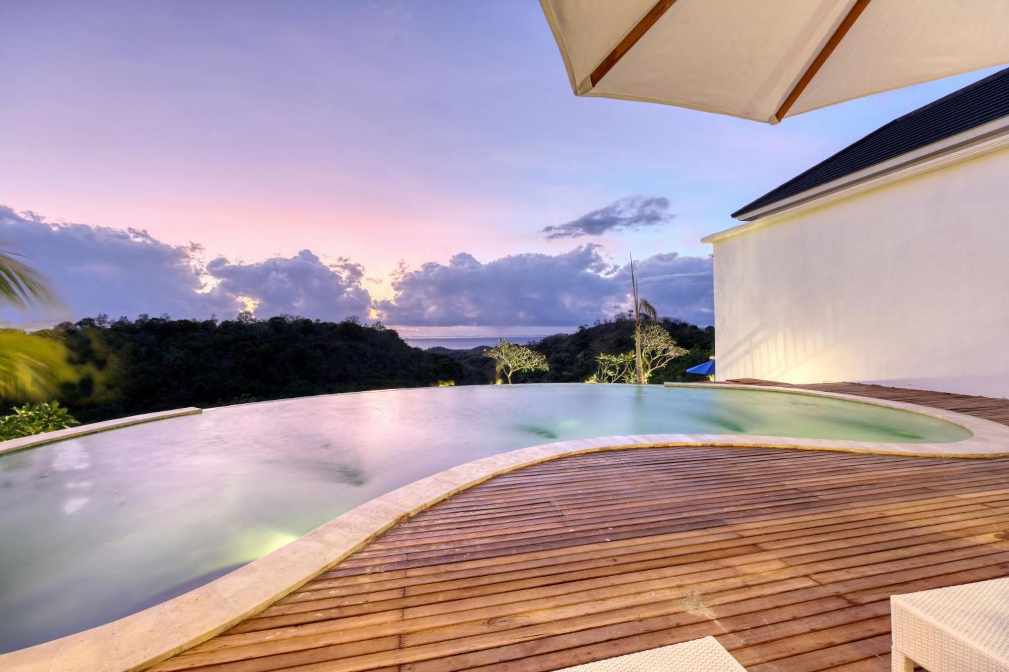 Kelingking Parama Resort Batumadeg Buitenkant foto