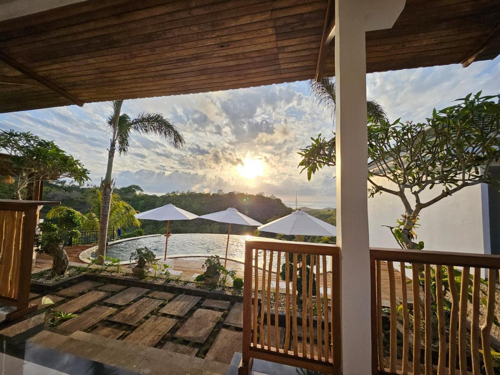 Kelingking Parama Resort Batumadeg Buitenkant foto