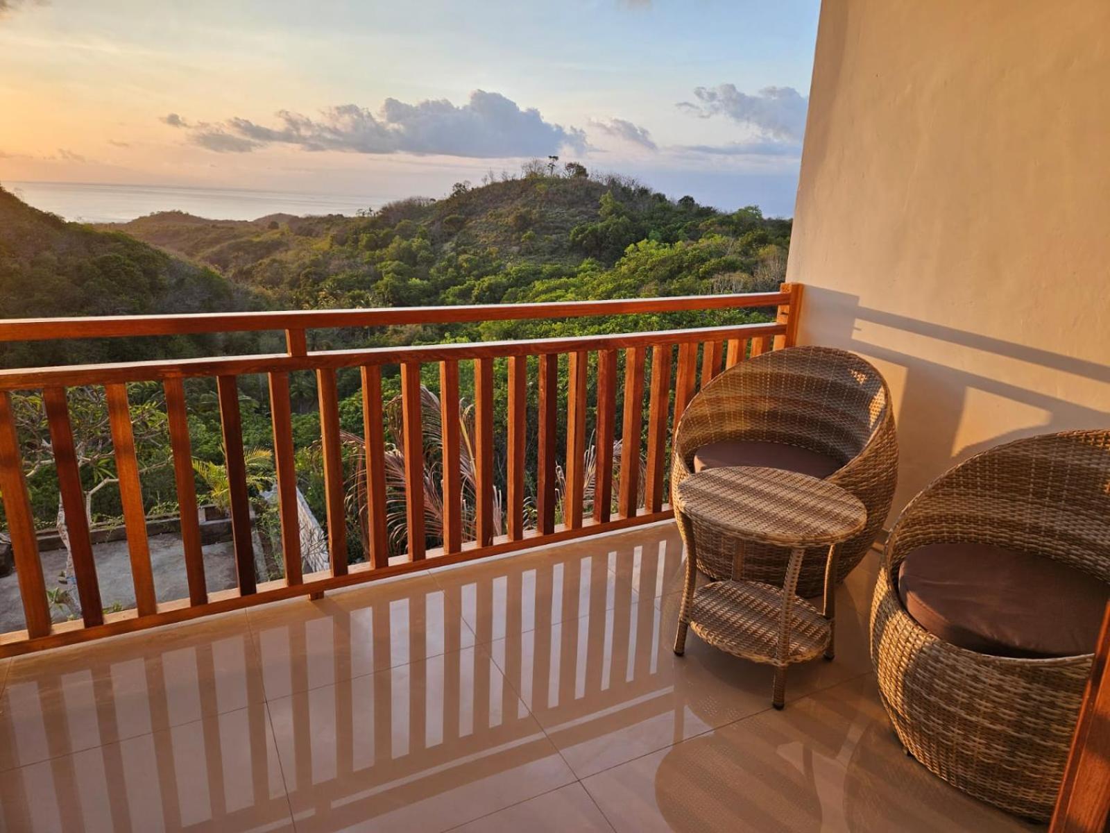 Kelingking Parama Resort Batumadeg Buitenkant foto
