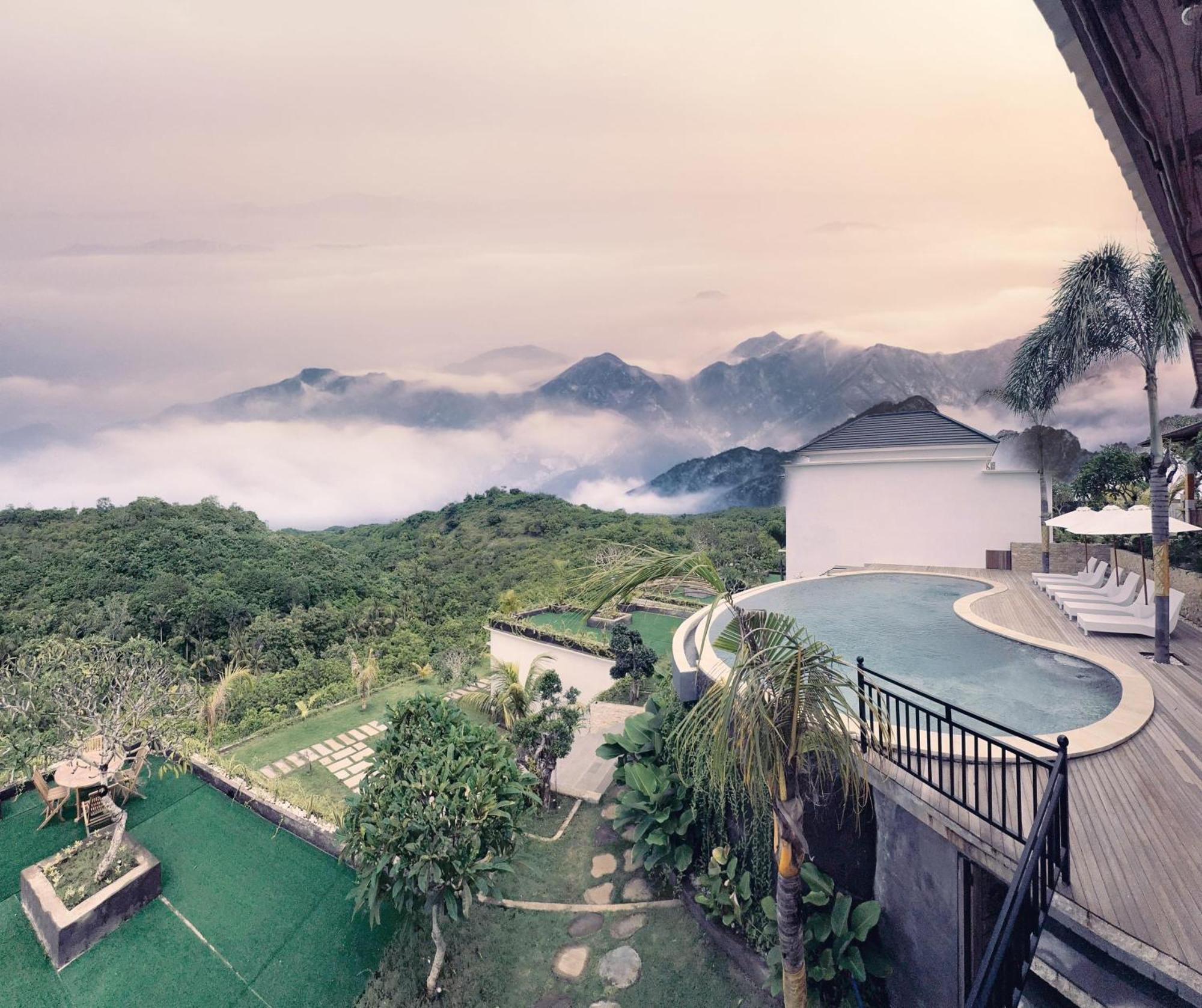 Kelingking Parama Resort Batumadeg Buitenkant foto